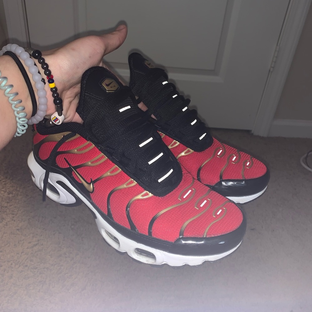 Red and Gold Nike air max Plus Women’s - Picture 1 of 4